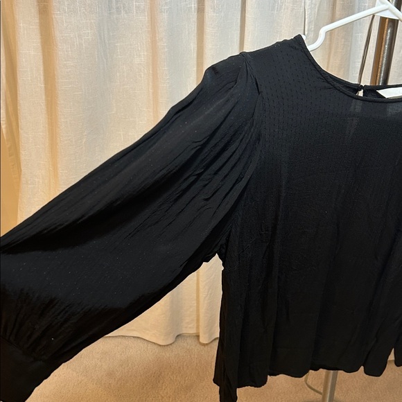 H&M Black Blouse with Puff Sleeves - Picture 2 of 7